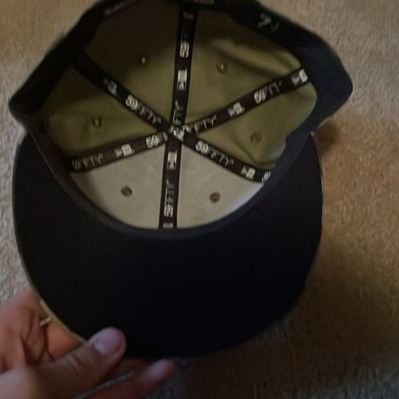 Camp Phillies hat - Picture 3 of 3